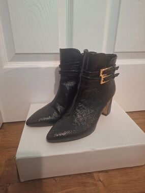 Vince Camuto Kaphely Black Ankle Booties – Size 6.5 (EU 37)